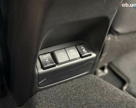 Лексус UX, об'ємом двигуна 0 л та пробігом 76 тис. км за 22900 $, фото 24 на Automoto.ua