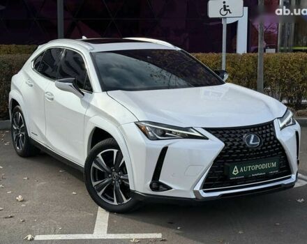 Лексус UX, объемом двигателя 0 л и пробегом 22 тыс. км за 29400 $, фото 4 на Automoto.ua