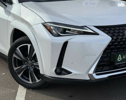 Лексус UX, объемом двигателя 0 л и пробегом 22 тыс. км за 29400 $, фото 5 на Automoto.ua