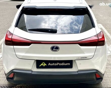 Лексус UX, об'ємом двигуна 0 л та пробігом 22 тис. км за 30500 $, фото 25 на Automoto.ua