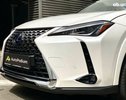 Лексус UX, об'ємом двигуна 0 л та пробігом 22 тис. км за 30500 $, фото 13 на Automoto.ua