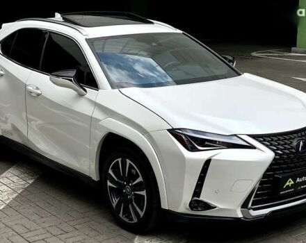 Лексус UX, об'ємом двигуна 0 л та пробігом 22 тис. км за 30500 $, фото 4 на Automoto.ua