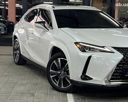 Лексус UX, объемом двигателя 0 л и пробегом 21 тыс. км за 30800 $, фото 1 на Automoto.ua