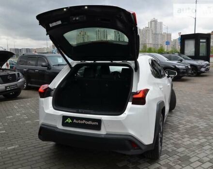 Лексус UX, об'ємом двигуна 2 л та пробігом 12 тис. км за 28999 $, фото 62 на Automoto.ua