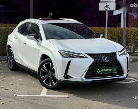 Лексус UX, объемом двигателя 0 л и пробегом 22 тыс. км за 29400 $, фото 1 на Automoto.ua