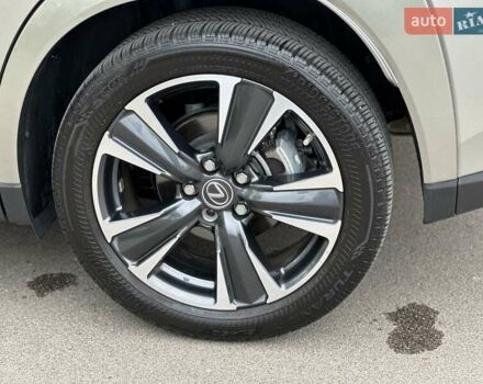 Лексус UX, объемом двигателя 2 л и пробегом 39 тыс. км за 35500 $, фото 13 на Automoto.ua