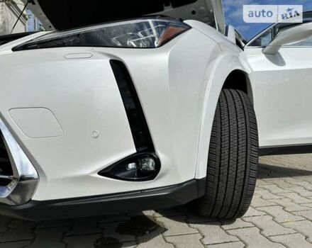 Лексус UX, об'ємом двигуна 0 л та пробігом 13 тис. км за 39700 $, фото 27 на Automoto.ua