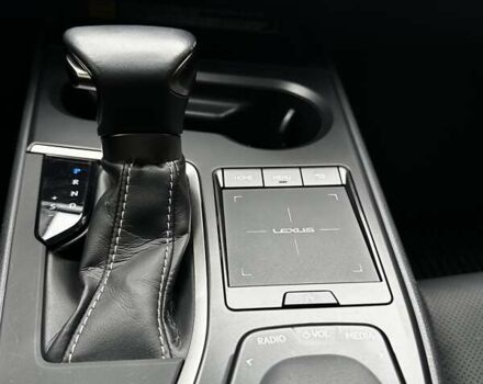 Лексус UX, объемом двигателя 2 л и пробегом 39 тыс. км за 35500 $, фото 19 на Automoto.ua