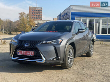 Лексус UX, объемом двигателя 0 л и пробегом 58 тыс. км за 25900 $, фото 1 на Automoto.ua