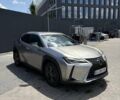 Сірий Лексус UX, об'ємом двигуна 1.99 л та пробігом 73 тис. км за 27000 $, фото 2 на Automoto.ua