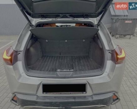 Серый Лексус UX, объемом двигателя 1.99 л и пробегом 80 тыс. км за 29900 $, фото 8 на Automoto.ua