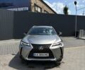 Сірий Лексус UX, об'ємом двигуна 1.99 л та пробігом 73 тис. км за 27000 $, фото 1 на Automoto.ua