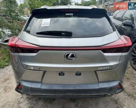 Серый Лексус UX, объемом двигателя 2 л и пробегом 62 тыс. км за 16999 $, фото 9 на Automoto.ua
