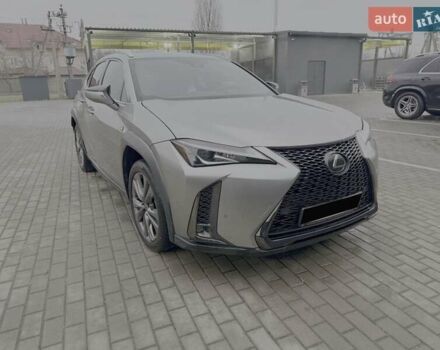 Серый Лексус UX, объемом двигателя 1.99 л и пробегом 80 тыс. км за 29900 $, фото 1 на Automoto.ua