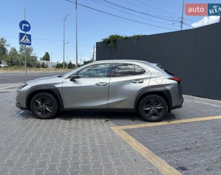 Сірий Лексус UX, об'ємом двигуна 1.99 л та пробігом 73 тис. км за 27000 $, фото 4 на Automoto.ua