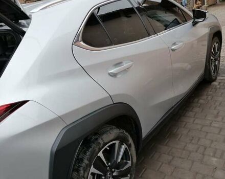 Серый Лексус UX, объемом двигателя 2 л и пробегом 14 тыс. км за 30000 $, фото 8 на Automoto.ua