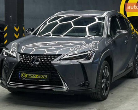 Сірий Лексус UX, об'ємом двигуна 1.99 л та пробігом 106 тис. км за 30400 $, фото 2 на Automoto.ua