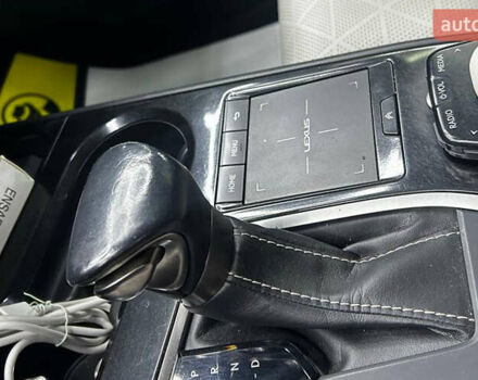 Сірий Лексус UX, об'ємом двигуна 1.99 л та пробігом 106 тис. км за 30400 $, фото 11 на Automoto.ua