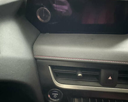 Серый Лексус UX, объемом двигателя 1.99 л и пробегом 99 тыс. км за 18500 $, фото 14 на Automoto.ua