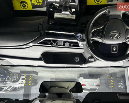 Сірий Лексус UX, об'ємом двигуна 1.99 л та пробігом 106 тис. км за 30400 $, фото 8 на Automoto.ua