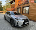 Сірий Лексус UX, об'ємом двигуна 1.99 л та пробігом 35 тис. км за 31000 $, фото 3 на Automoto.ua