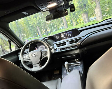 Серый Лексус UX, объемом двигателя 0 л и пробегом 55 тыс. км за 25300 $, фото 16 на Automoto.ua
