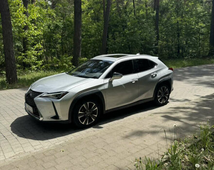 Сірий Лексус UX, об'ємом двигуна 1.99 л та пробігом 40 тис. км за 25500 $, фото 11 на Automoto.ua