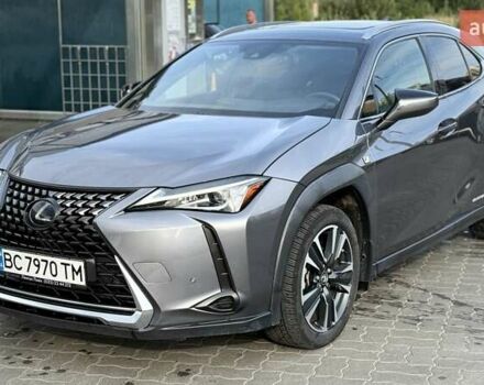 Сірий Лексус UX, об'ємом двигуна 1.99 л та пробігом 48 тис. км за 25500 $, фото 1 на Automoto.ua