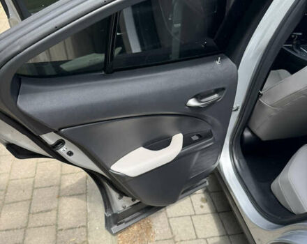 Сірий Лексус UX, об'ємом двигуна 1.99 л та пробігом 40 тис. км за 25500 $, фото 44 на Automoto.ua