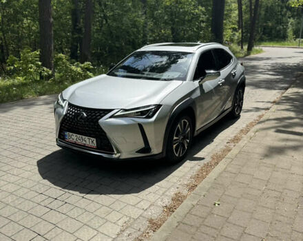 Сірий Лексус UX, об'ємом двигуна 1.99 л та пробігом 40 тис. км за 25500 $, фото 12 на Automoto.ua