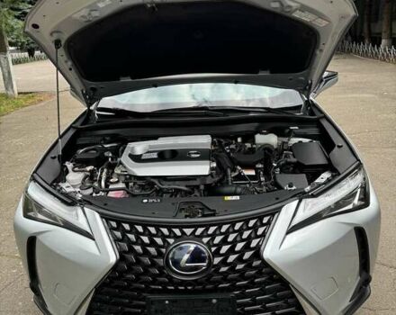Сірий Лексус UX, об'ємом двигуна 1.99 л та пробігом 48 тис. км за 32000 $, фото 1 на Automoto.ua