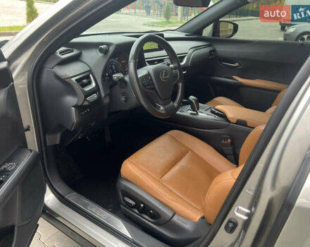 Сірий Лексус UX, об'ємом двигуна 0 л та пробігом 108 тис. км за 23500 $, фото 24 на Automoto.ua