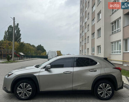 Сірий Лексус UX, об'ємом двигуна 0 л та пробігом 108 тис. км за 23500 $, фото 15 на Automoto.ua