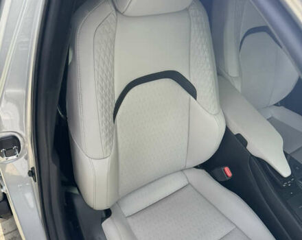 Сірий Лексус UX, об'ємом двигуна 1.99 л та пробігом 40 тис. км за 25500 $, фото 20 на Automoto.ua