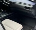 Сірий Лексус UX, об'ємом двигуна 1.99 л та пробігом 48 тис. км за 32000 $, фото 11 на Automoto.ua