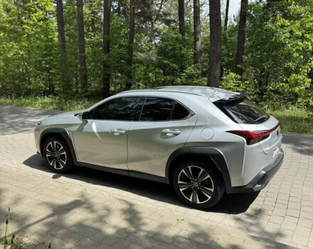 Сірий Лексус UX, об'ємом двигуна 1.99 л та пробігом 40 тис. км за 25500 $, фото 9 на Automoto.ua