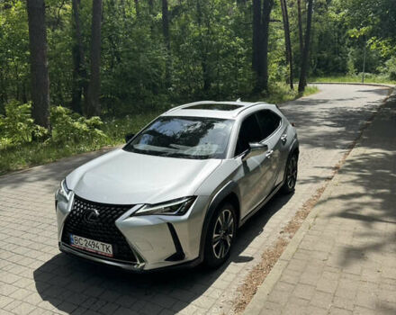 Сірий Лексус UX, об'ємом двигуна 1.99 л та пробігом 40 тис. км за 25500 $, фото 14 на Automoto.ua