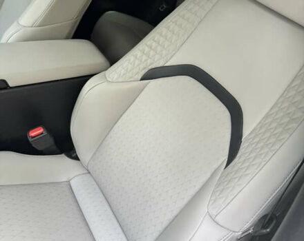 Сірий Лексус UX, об'ємом двигуна 1.99 л та пробігом 40 тис. км за 25500 $, фото 48 на Automoto.ua