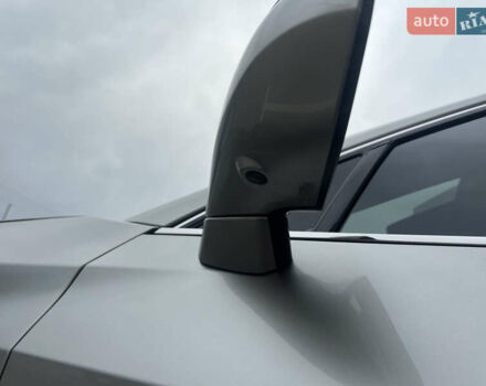 Сірий Лексус UX, об'ємом двигуна 0 л та пробігом 108 тис. км за 23500 $, фото 20 на Automoto.ua