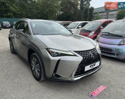 Сірий Лексус UX, об'ємом двигуна 0 л та пробігом 106 тис. км за 21500 $, фото 2 на Automoto.ua