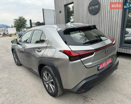 Сірий Лексус UX, об'ємом двигуна 0 л та пробігом 106 тис. км за 21500 $, фото 3 на Automoto.ua