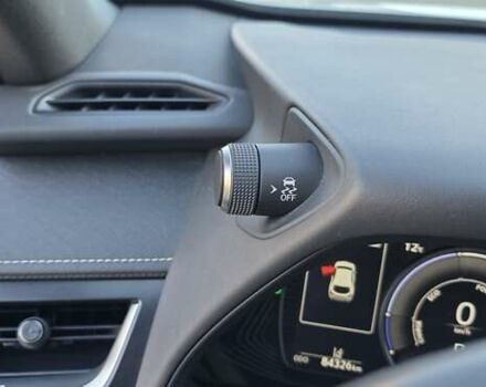 Серый Лексус UX, объемом двигателя 0 л и пробегом 84 тыс. км за 23800 $, фото 65 на Automoto.ua