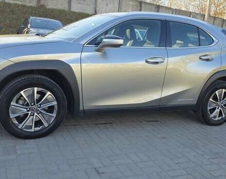 Серый Лексус UX, объемом двигателя 0 л и пробегом 84 тыс. км за 23800 $, фото 21 на Automoto.ua