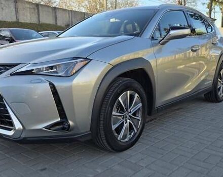 Серый Лексус UX, объемом двигателя 0 л и пробегом 84 тыс. км за 23800 $, фото 1 на Automoto.ua