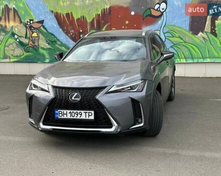 Сірий Лексус UX, об'ємом двигуна 1.99 л та пробігом 23 тис. км за 24200 $, фото 1 на Automoto.ua