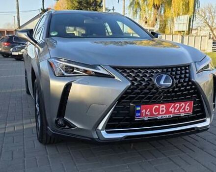 Серый Лексус UX, объемом двигателя 0 л и пробегом 84 тыс. км за 23800 $, фото 7 на Automoto.ua