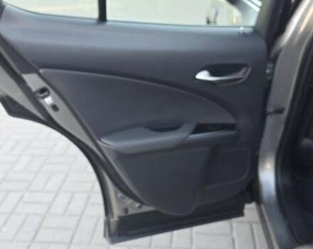 Серый Лексус UX, объемом двигателя 0 л и пробегом 84 тыс. км за 23800 $, фото 73 на Automoto.ua