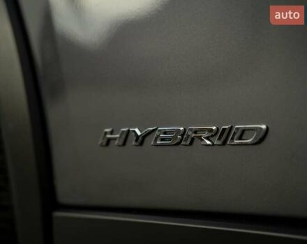 Сірий Лексус UX, об'ємом двигуна 2 л та пробігом 29 тис. км за 31900 $, фото 23 на Automoto.ua