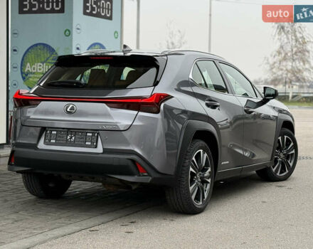 Серый Лексус UX, объемом двигателя 2 л и пробегом 17 тыс. км за 29999 $, фото 7 на Automoto.ua