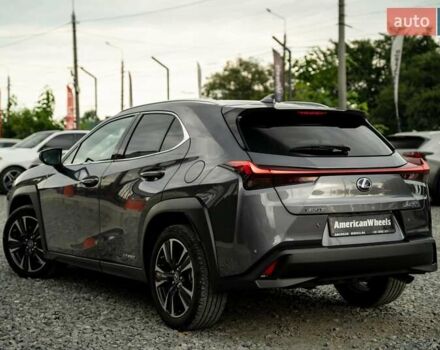 Сірий Лексус UX, об'ємом двигуна 2 л та пробігом 29 тис. км за 31900 $, фото 6 на Automoto.ua